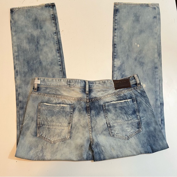 Akoo Brand Distressed Light Wash Straight Leg Jeans - Size 38 - Picture 5 of 7